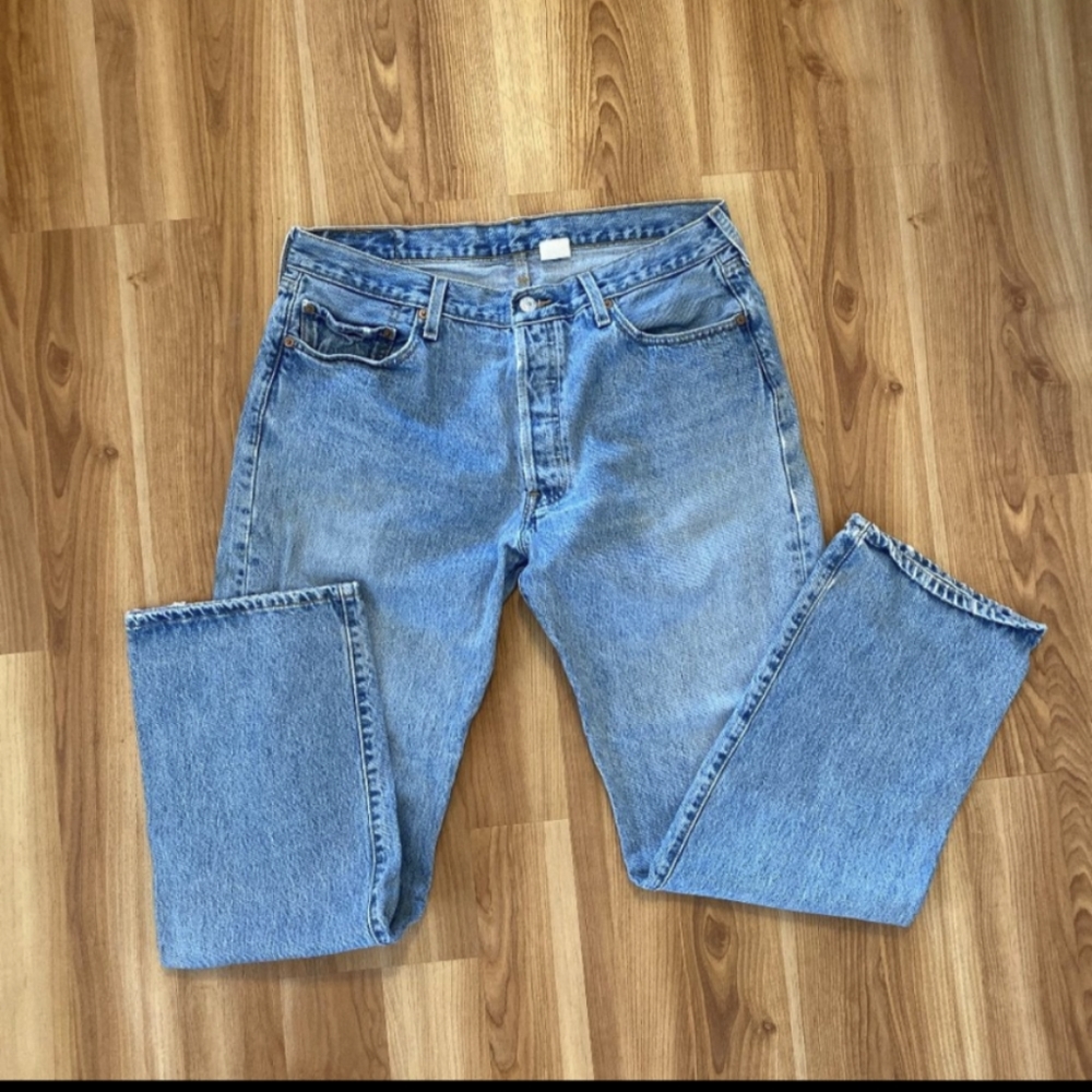 - Levi's Men's Vintage Button Fly xx Jeans 3…